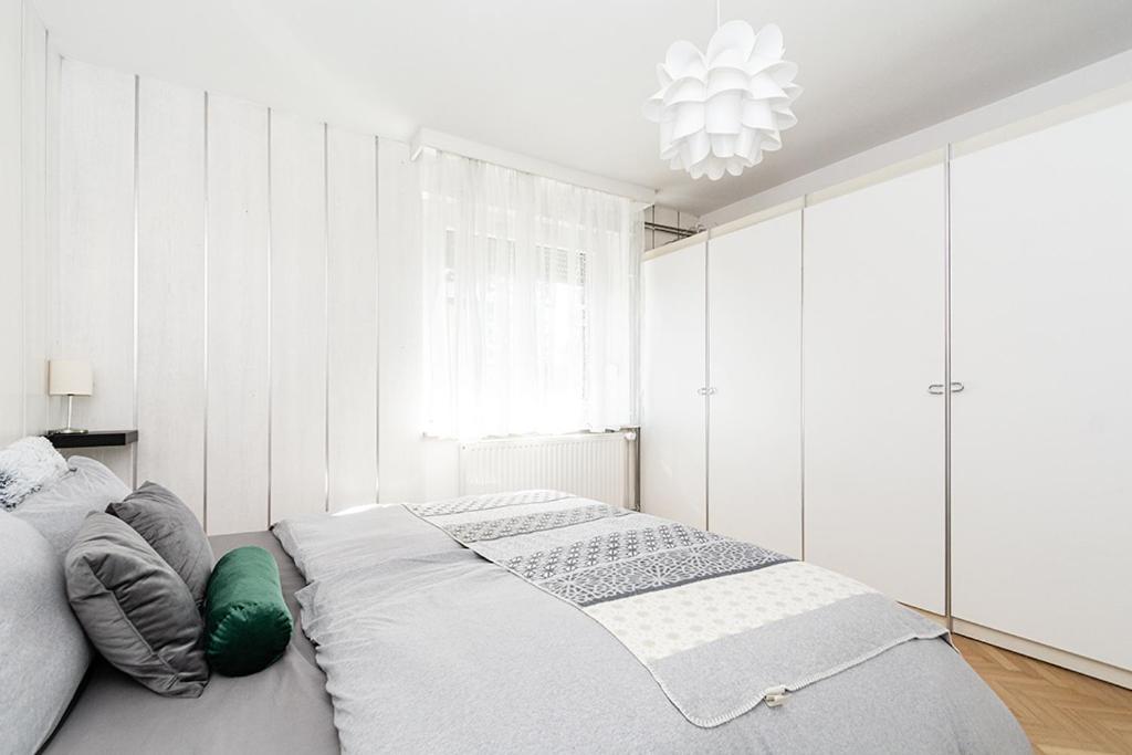 Magnolia Apartment - Free Private Parking Любляна Екстериор снимка
