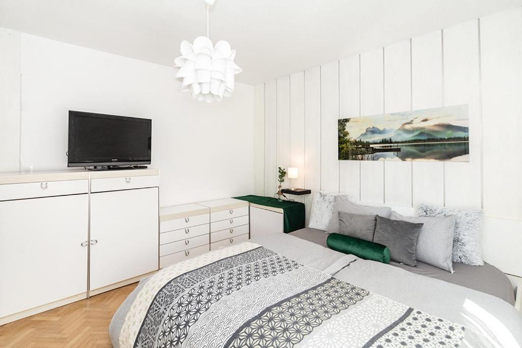 Magnolia Apartment - Free Private Parking Любляна Екстериор снимка